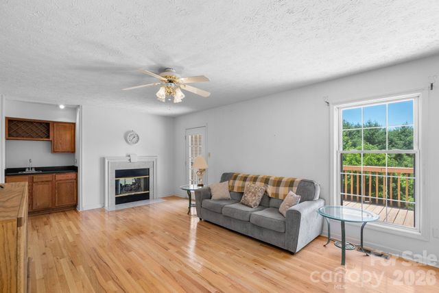 28 Song Bird Lane, Weaverville, NC 28787