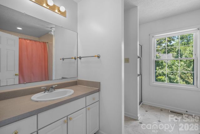 28 Song Bird Lane, Weaverville, NC 28787