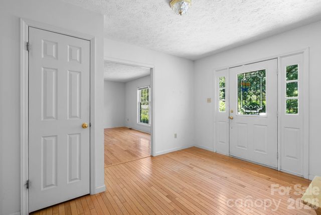 28 Song Bird Lane, Weaverville, NC 28787