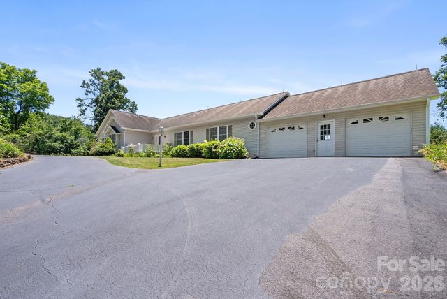 28 Song Bird Lane, Weaverville, NC 28787