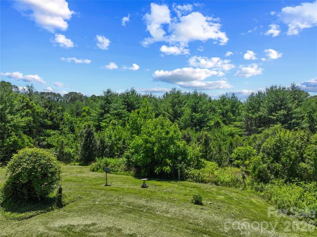 28 Song Bird Lane, Weaverville, NC 28787