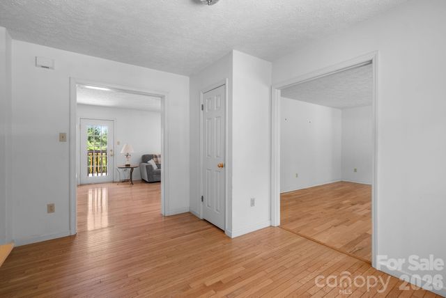28 Song Bird Lane, Weaverville, NC 28787