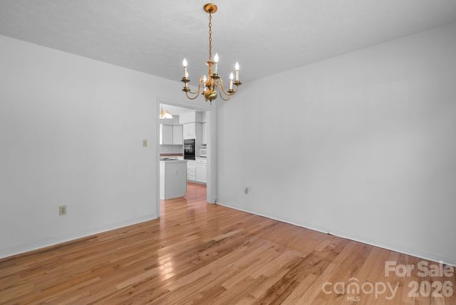28 Song Bird Lane, Weaverville, NC 28787