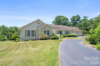 28 Song Bird Lane, Weaverville, NC 28787