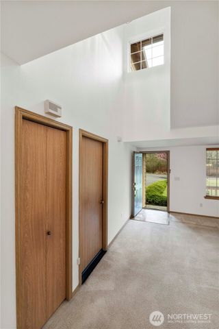 305 Browns Point Boulevard NE, Tacoma, WA 98422