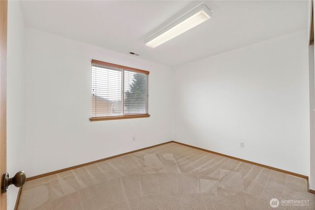 305 Browns Point Boulevard NE, Tacoma, WA 98422