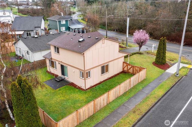 305 Browns Point Boulevard NE, Tacoma, WA 98422
