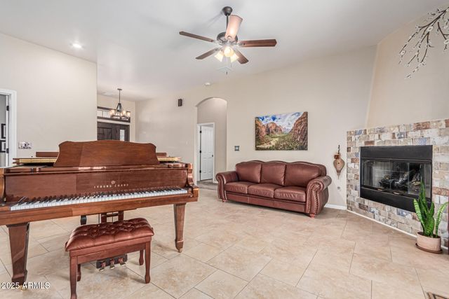 2319 E CAVALRY Road, New River, AZ 85087