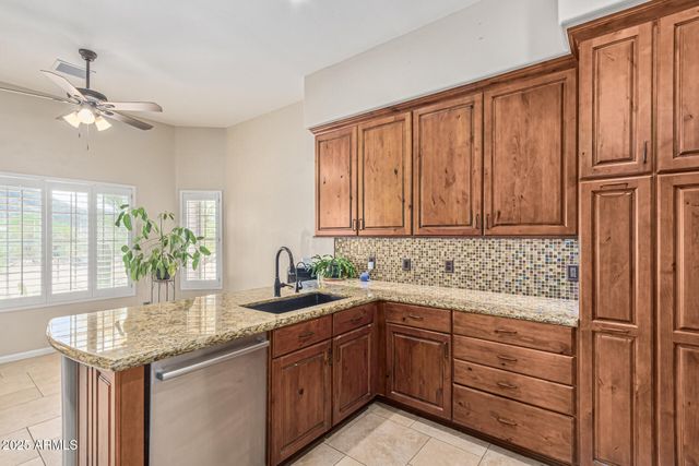 2319 E CAVALRY Road, New River, AZ 85087