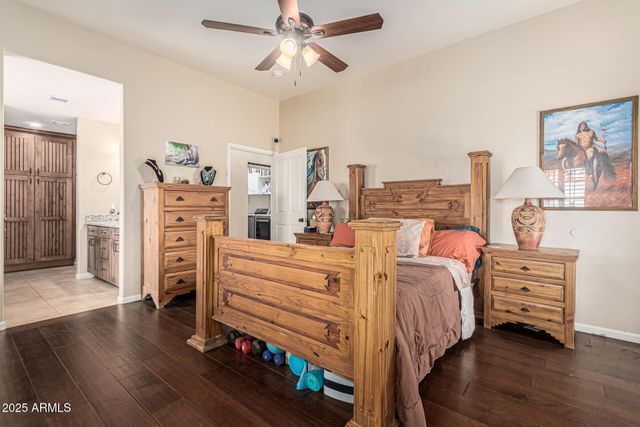 2319 E CAVALRY Road, New River, AZ 85087