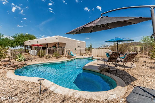 2319 E CAVALRY Road, New River, AZ 85087