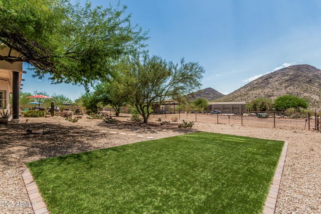 2319 E CAVALRY Road, New River, AZ 85087