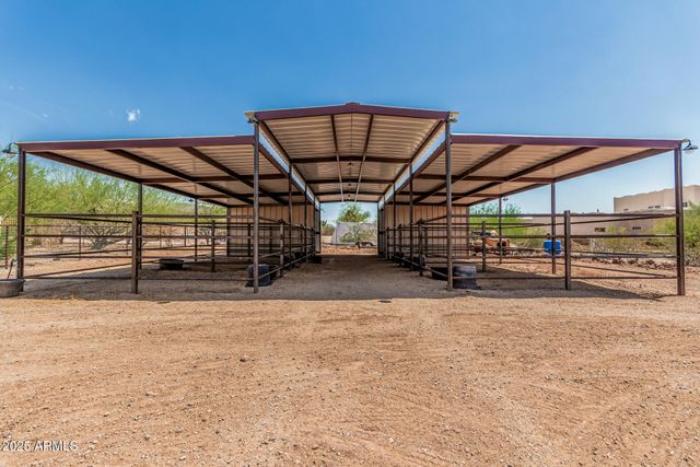 2319 E CAVALRY Road, New River, AZ 85087