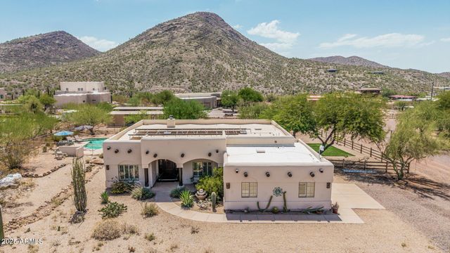 2319 E CAVALRY Road, New River, AZ 85087