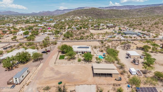 2319 E CAVALRY Road, New River, AZ 85087