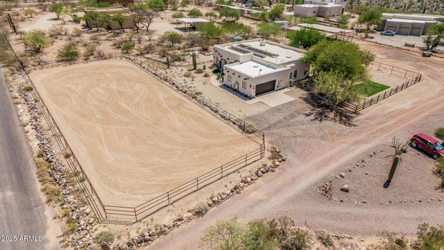 2319 E CAVALRY Road, New River, AZ 85087