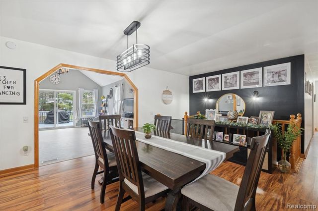 8474 Wesley Drive, Flushing, MI 48433