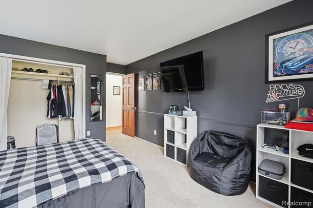 8474 Wesley Drive, Flushing, MI 48433