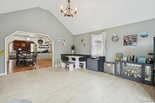 8474 Wesley Drive, Flushing, MI 48433