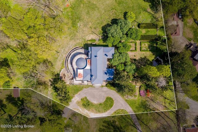 3 Casselberry Ct, Louisville, KY 40205