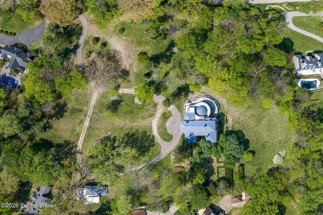3 Casselberry Ct, Louisville, KY 40205