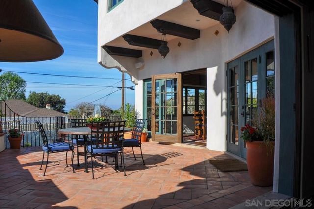5680 WAVERLY, San Diego, CA 92037