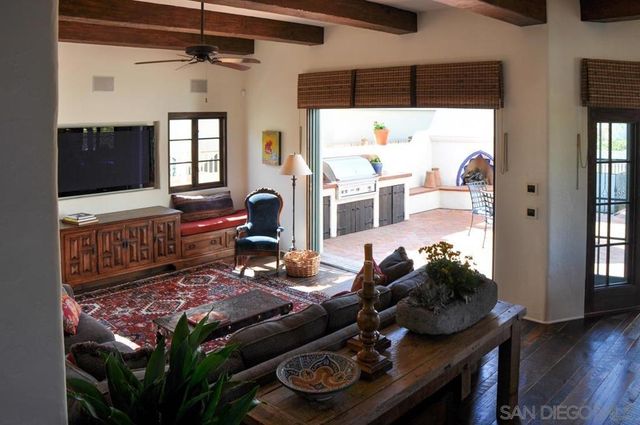 5680 WAVERLY, San Diego, CA 92037