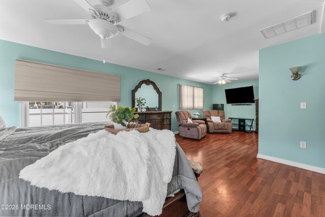 63 Diamond Lane, Howell, NJ 07731