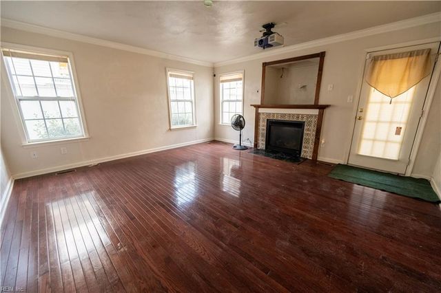 114 E Indian River RD, Norfolk, VA 23523