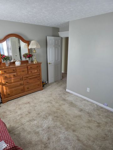 446 Sayre Drive, Greenwood, IN 46143