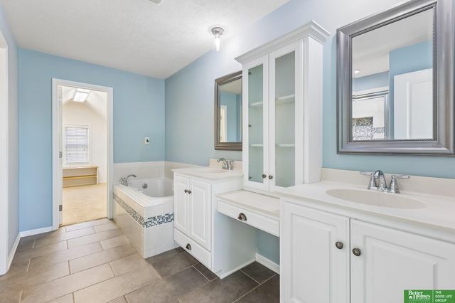 3805 S 202nd Street, Omaha, NE 68130