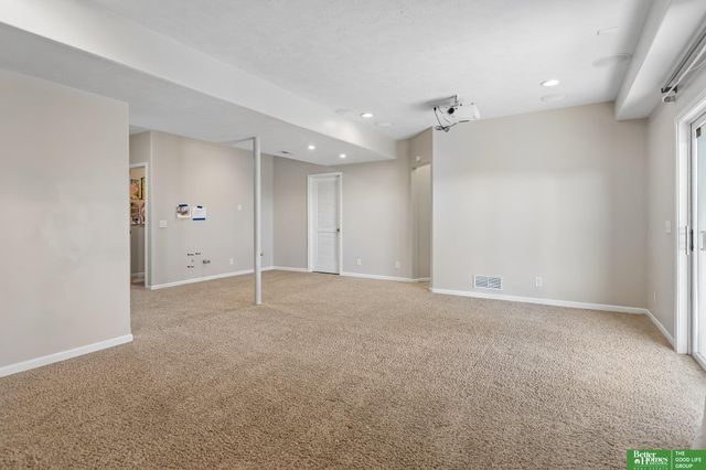 3805 S 202nd Street, Omaha, NE 68130