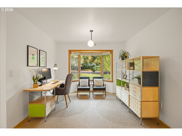 2785 Sw 99TH Ave, Portland, OR 97225