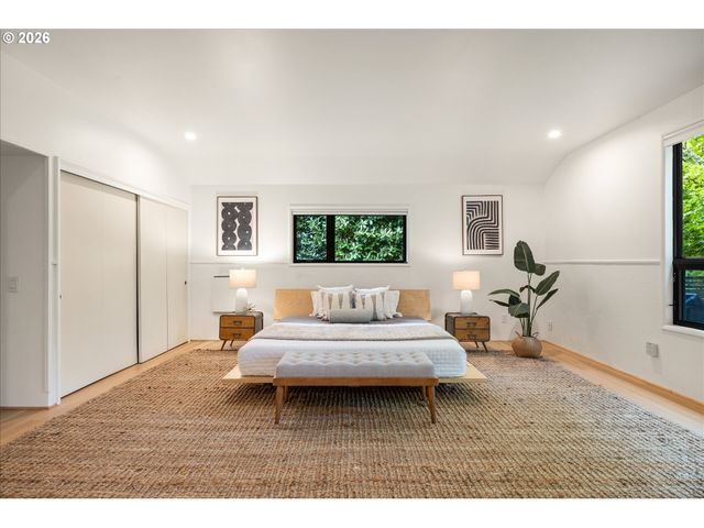 2785 Sw 99TH Ave, Portland, OR 97225