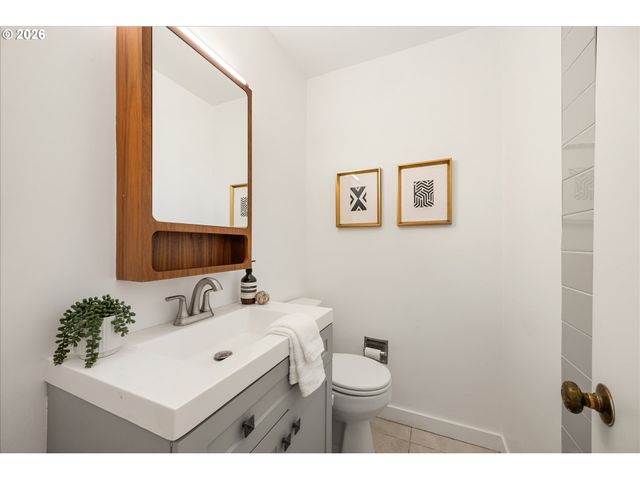 2785 Sw 99TH Ave, Portland, OR 97225