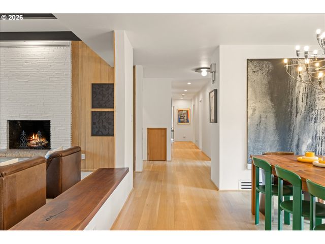 2785 Sw 99TH Ave, Portland, OR 97225