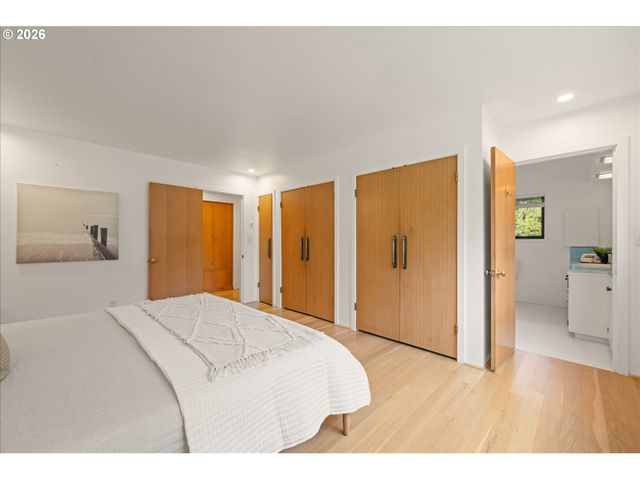 2785 Sw 99TH Ave, Portland, OR 97225