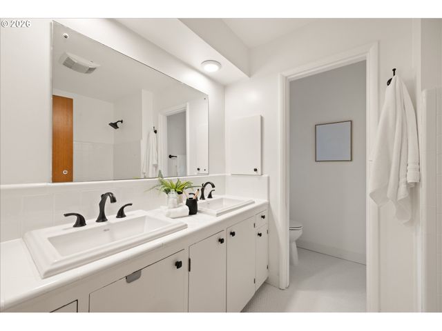 2785 Sw 99TH Ave, Portland, OR 97225