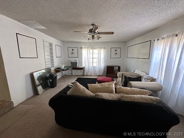 3952 Mink, Kingston, OK 73439