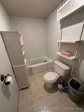 3952 Mink, Kingston, OK 73439