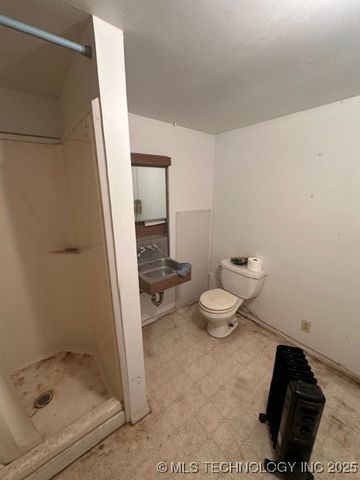 3952 Mink, Kingston, OK 73439