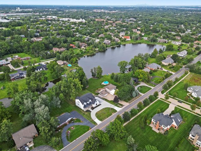 15W670 83rd Street, Burr Ridge, IL 60527