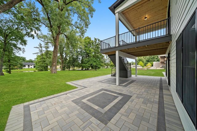 15W670 83rd Street, Burr Ridge, IL 60527