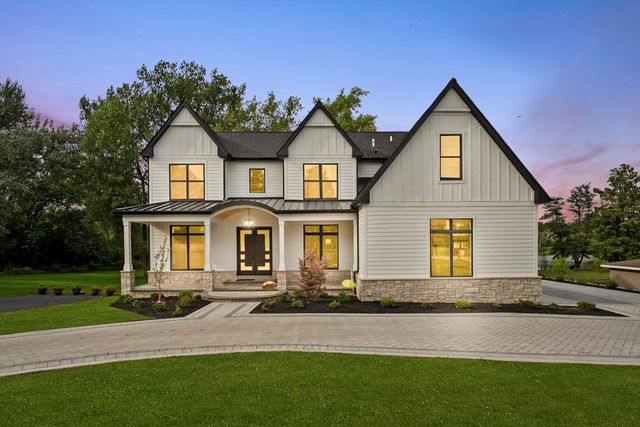15W670 83rd Street, Burr Ridge, IL 60527