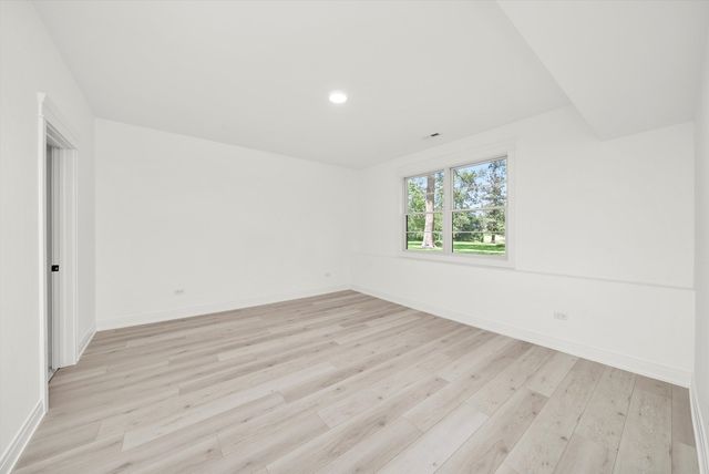 15W670 83rd Street, Burr Ridge, IL 60527