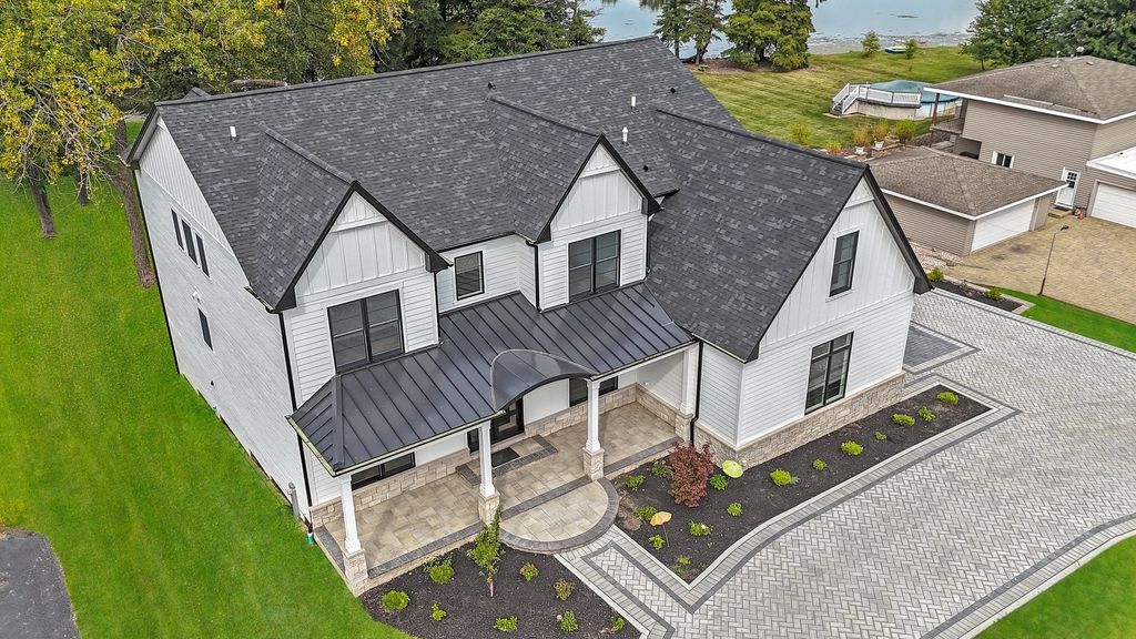 15W670 83rd Street, Burr Ridge, IL 60527
