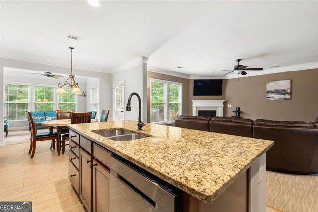 3781 Terrasol Trail SW, Lilburn, GA 30047