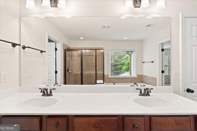 3781 Terrasol Trail SW, Lilburn, GA 30047