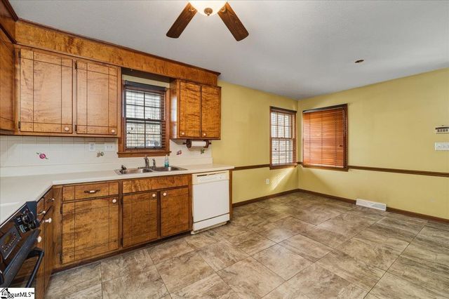 1051 W Duncan Road, Greenville, SC 29617