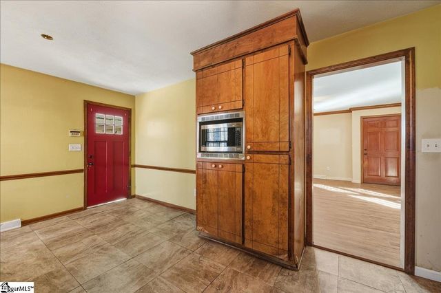 1051 W Duncan Road, Greenville, SC 29617